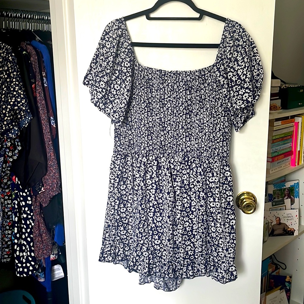 Floral romper smocked shirt sleeve